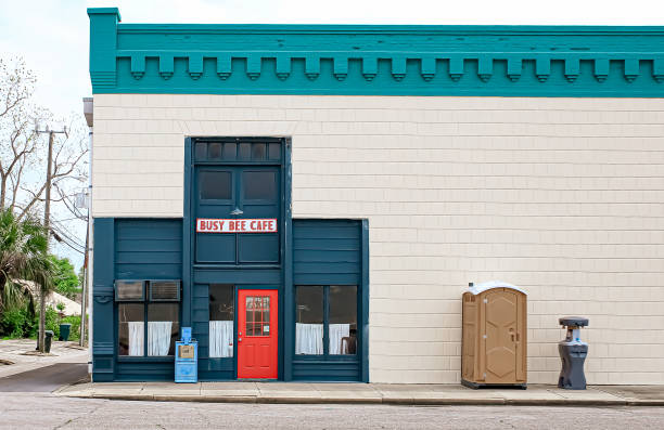 Best Best portable toilet rental  in Oelwein, IA