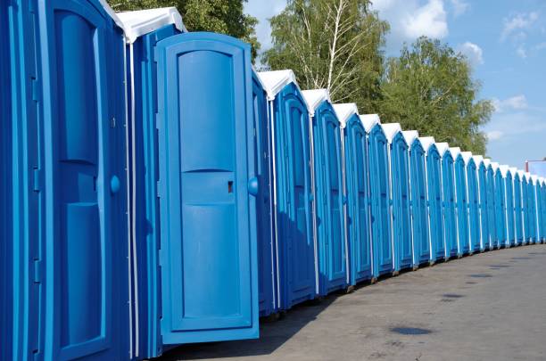Best Restroom trailer rental cost  in Oelwein, IA